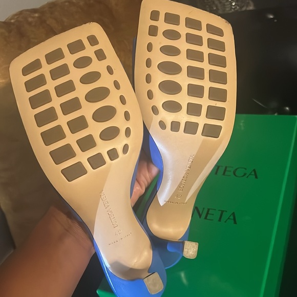 Bottega Veneta Stretch Mules. Size 42. Blue. Preowned. - Picture 5 of 7